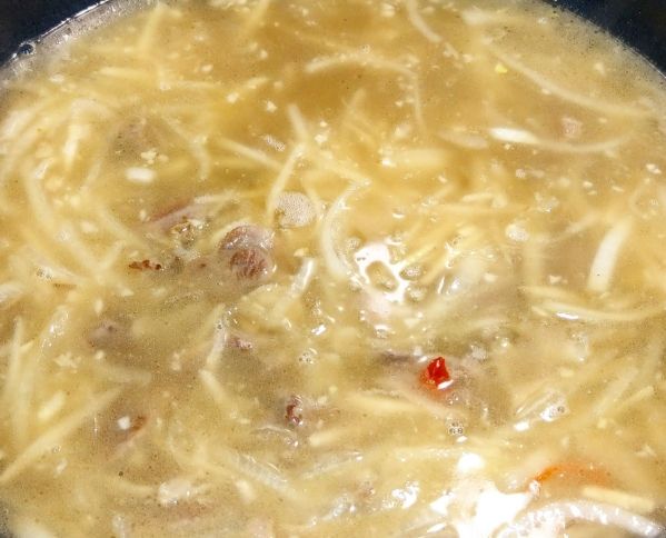 生炒鴨肉羹：三家老字號實戰評比與家庭實驗秘訣