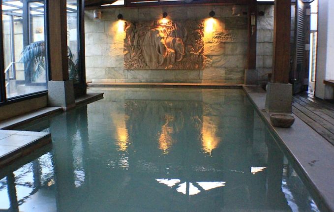 山樂溫泉：探索核心泉源與景觀湯屋，老旅人攻略、民宿推薦及交通指南