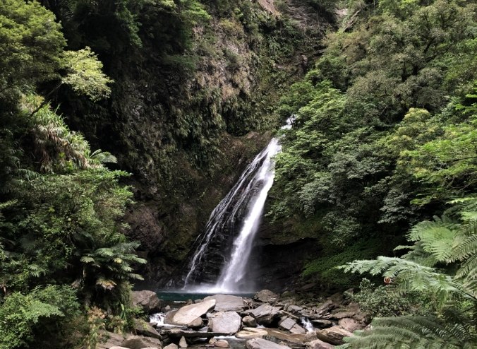 澳花瀑布：交通方式、步道景點、行程規劃、住宿推薦、注意事項與Q&amp;A全解析