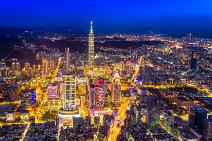 台北晚上景點：精選夜市、觀景台與休閒景點探索