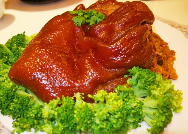 大江餐廳：招牌菜評比、耐吃秘訣與十大分店深度指南