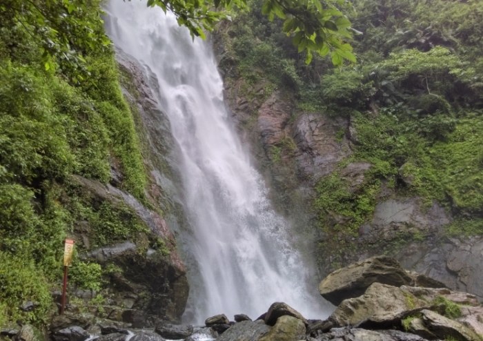 涼山瀑布：最完整攻略指南 – 魅力、交通、景點、住宿秘笈