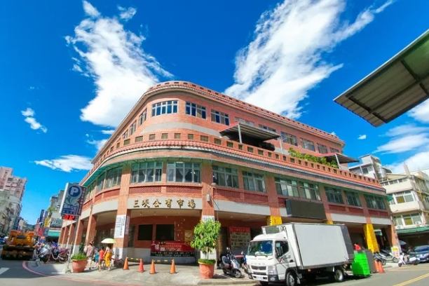 三峽市場：交通停車攻略、營業時段避人潮、必吃美食與常見問答