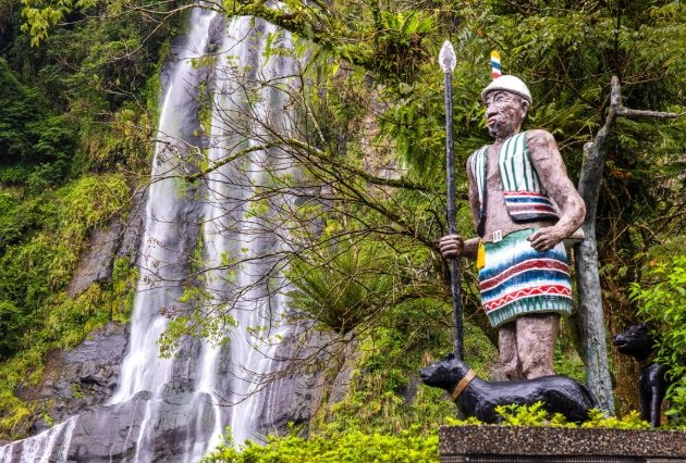 烏來瀑布：交通攻略、周邊景點TOP5與溫泉住宿精選